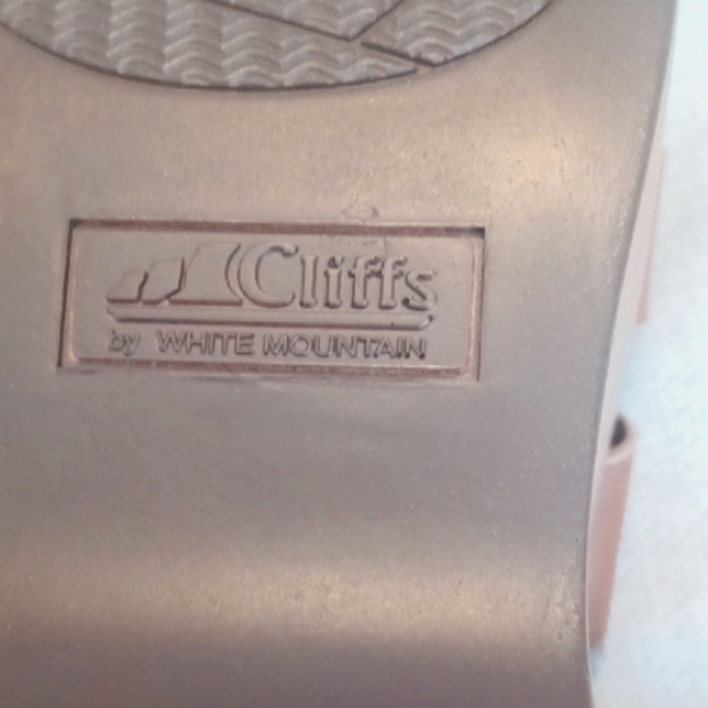 Cliffs by WHITE MOUNTAIN Brown Casual Sandals - Picture 6 of 6